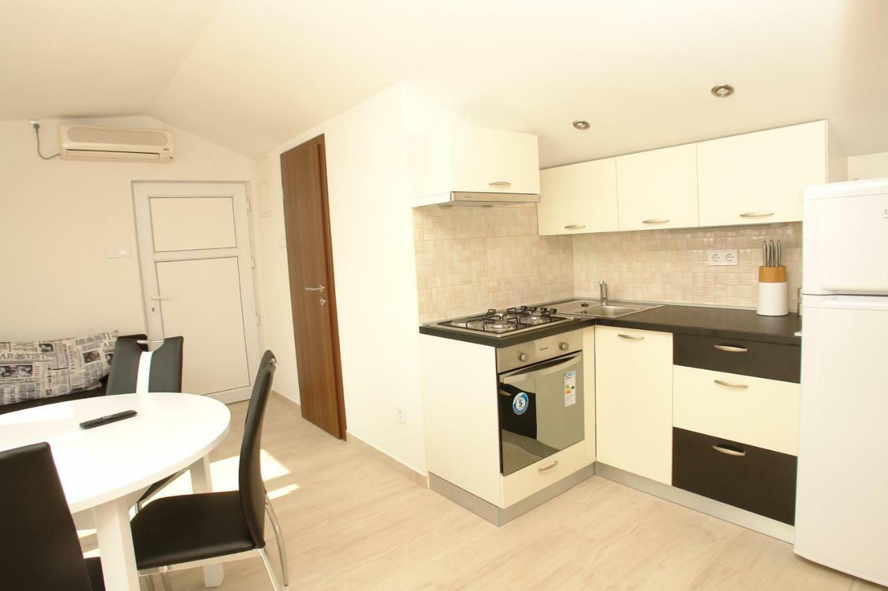 Apartmani Stambuk Mandre Exterior foto